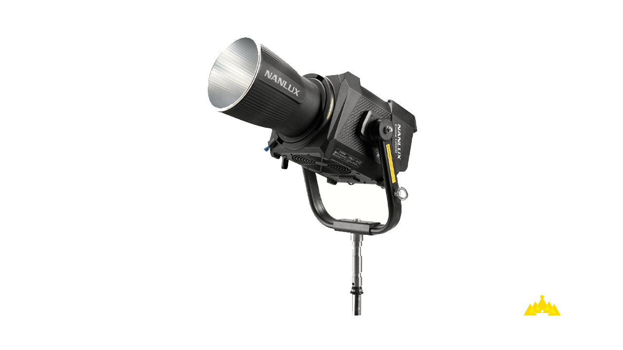 Nanlite Nanlux Evoke 1200B a noleggio, Nanlite Nanlux Evoke 1200B a noleggio milano, Nanlux Fresnel FL-30YK a noleggio, nanlux evoke 1200b rental milan, evoke 1200b hire milan